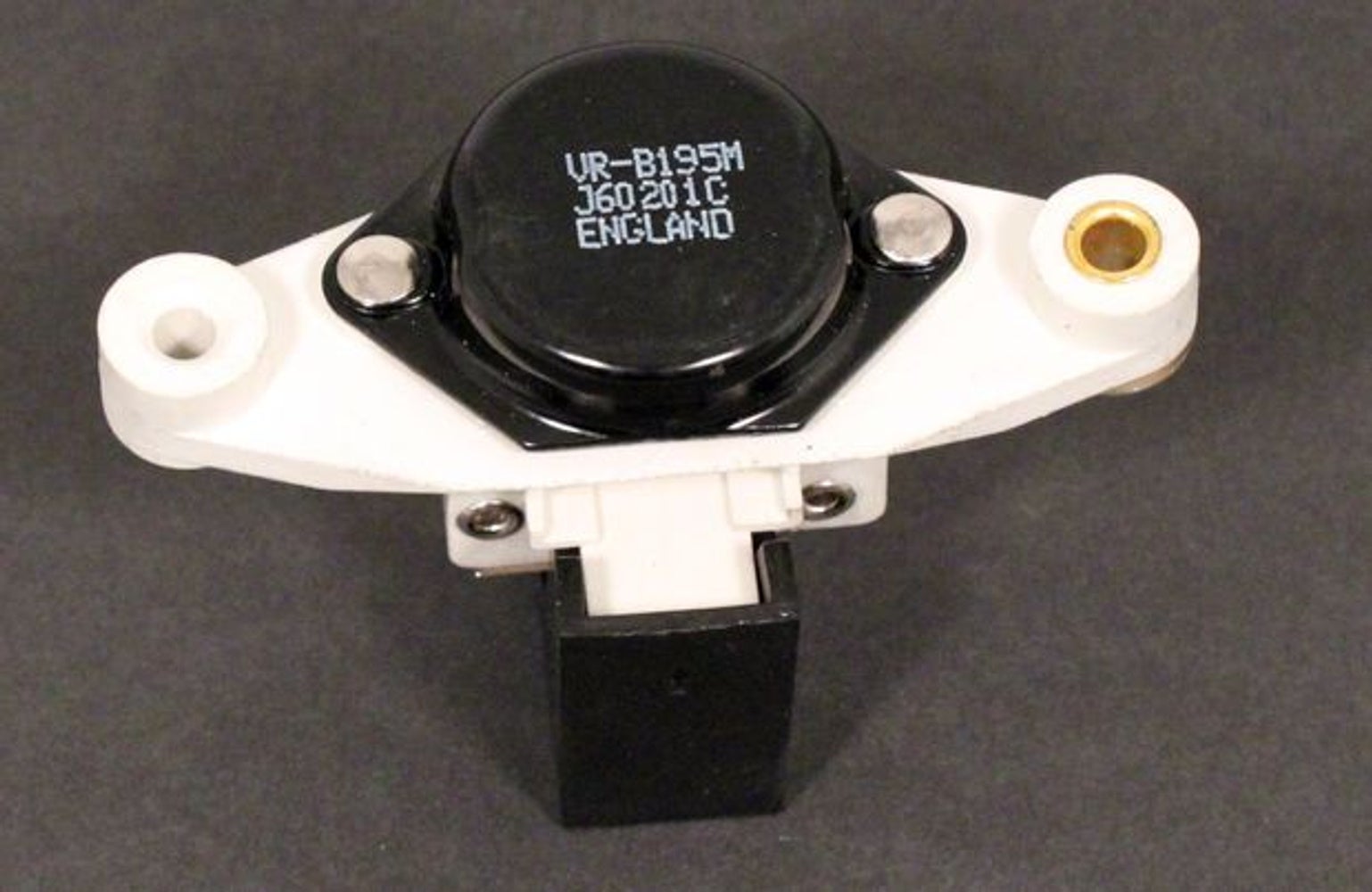 Holder, regulator til Volvo 240, 740, -1980
