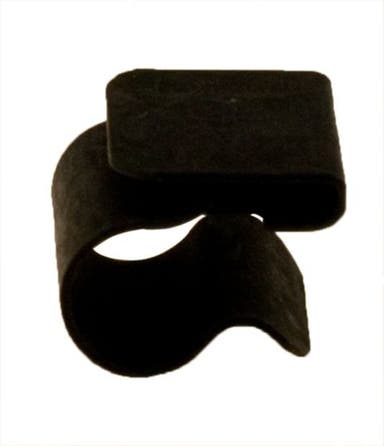 Kabelklemme d = 3,8 mm til Volvo 140, 164, 240, 340, 740, 760, 780, 940