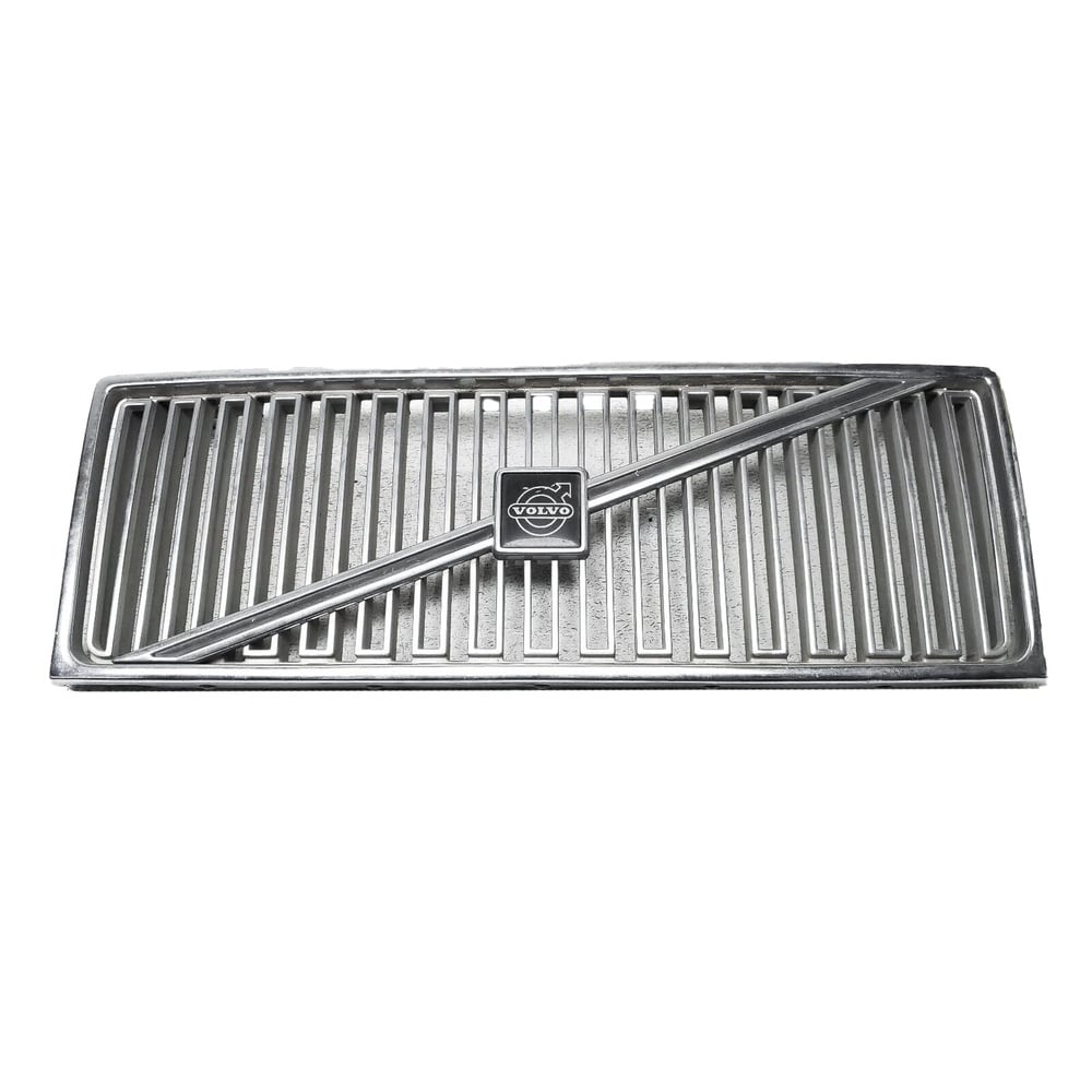 Grill med strip og emblem til Volvo 740 1984-89, 760 1982-87, forkromet